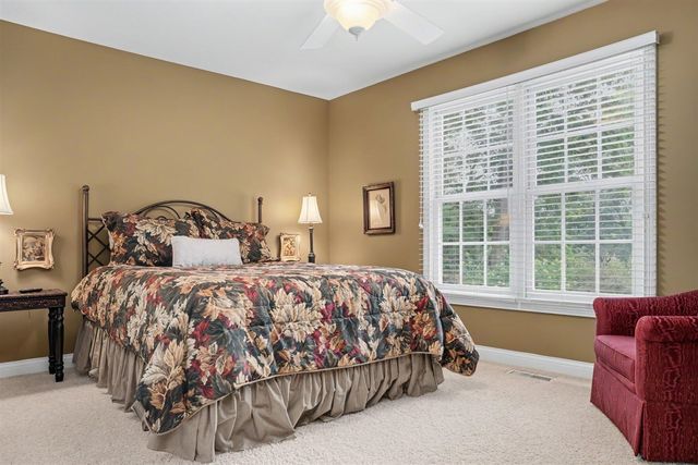 1720 Breezy Point Lane, Kalamazoo, MI 49009