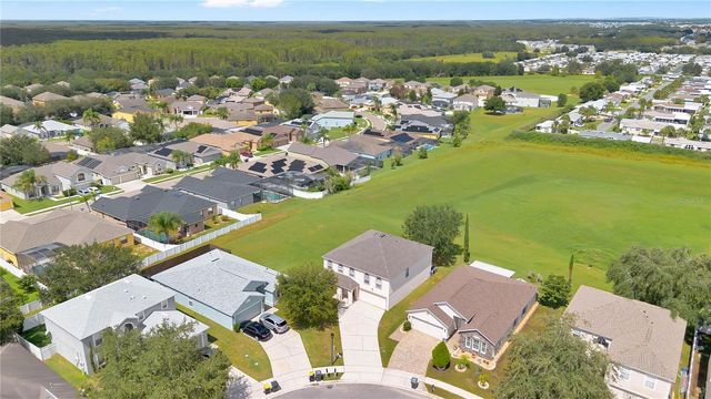 401 BLAKE AVENUE, Davenport, FL 33897