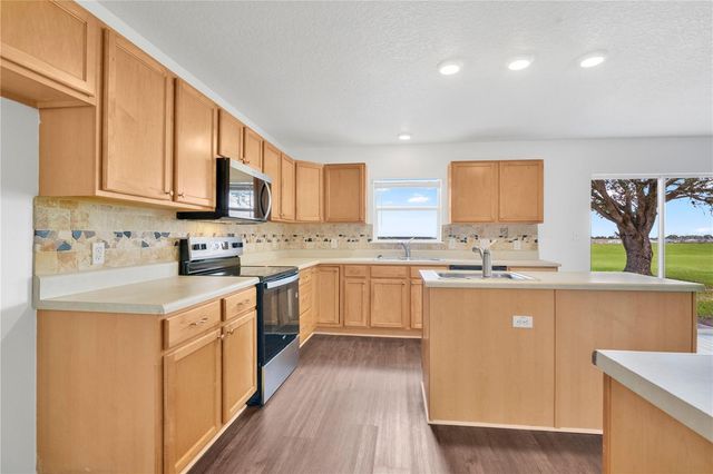401 BLAKE AVENUE, Davenport, FL 33897