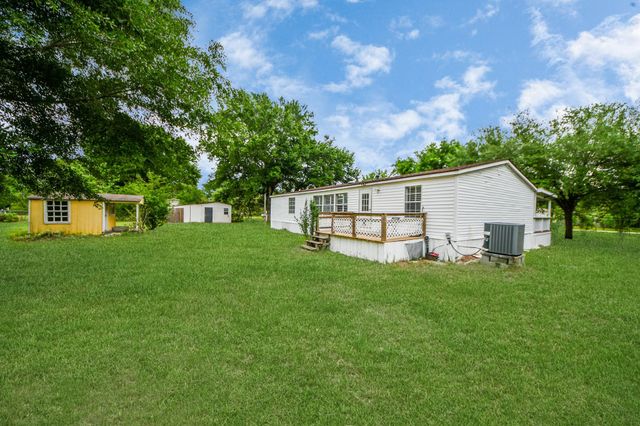 18303 James Road, Hockley, TX 77447