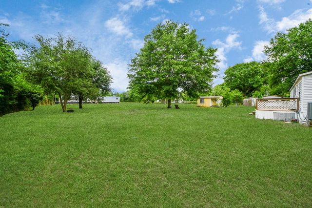 18303 James Road, Hockley, TX 77447