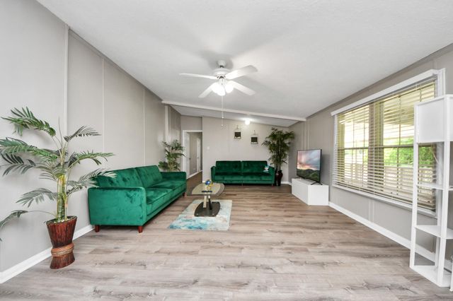 18303 James Road, Hockley, TX 77447