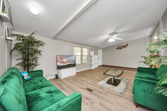 18303 James Road, Hockley, TX 77447