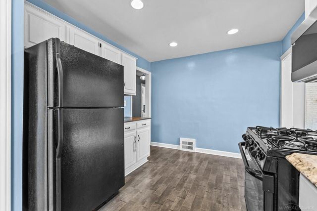 1806 N Connecticut Avenue, Royal Oak, MI 48073