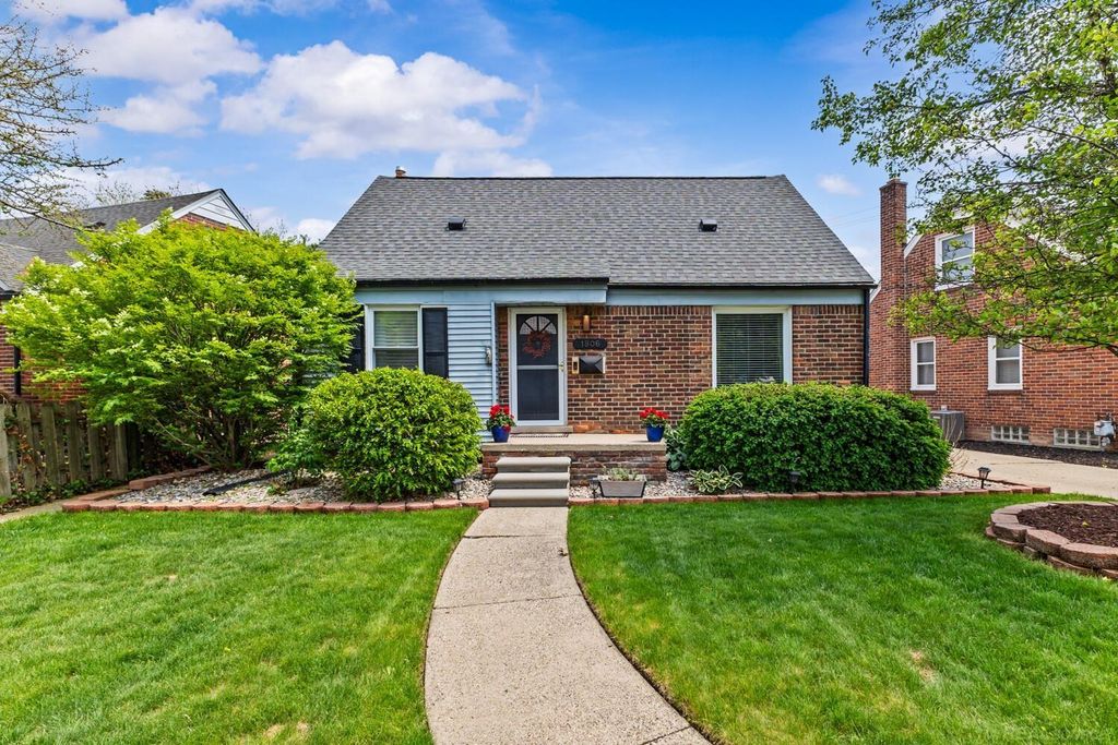 1806 N Connecticut Avenue, Royal Oak, MI 48073