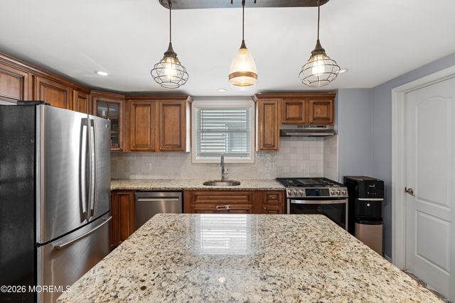 84 Linden Place, Red Bank, NJ 07701