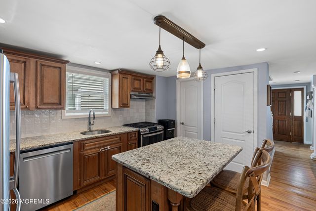 84 Linden Place, Red Bank, NJ 07701