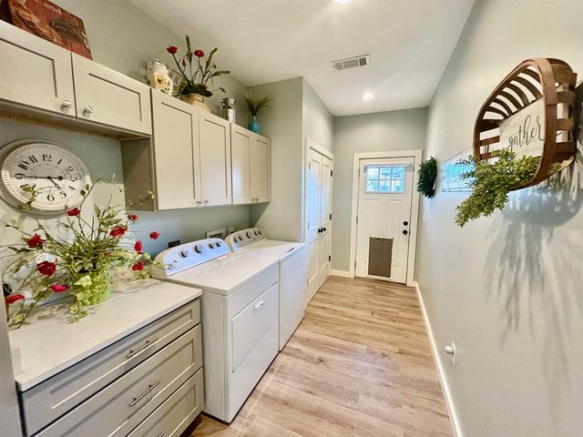 860 FAIRWAY LN, Counce, TN 38326