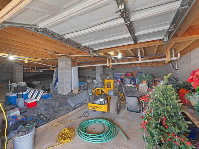 860 FAIRWAY LN, Counce, TN 38326