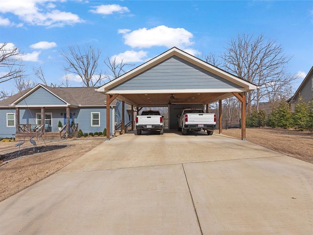 860 FAIRWAY LN, Counce, TN 38326