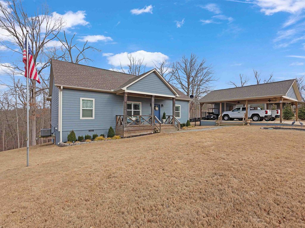 860 FAIRWAY LN, Counce, TN 38326