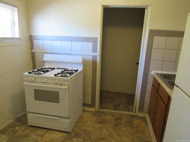 1509 W Woodlawn Ave Apt 1, San Antonio, TX 78201