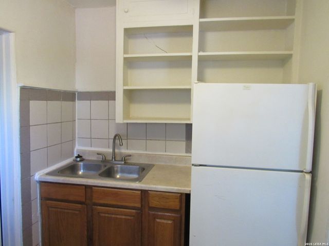1509 W Woodlawn Ave Apt 1, San Antonio, TX 78201
