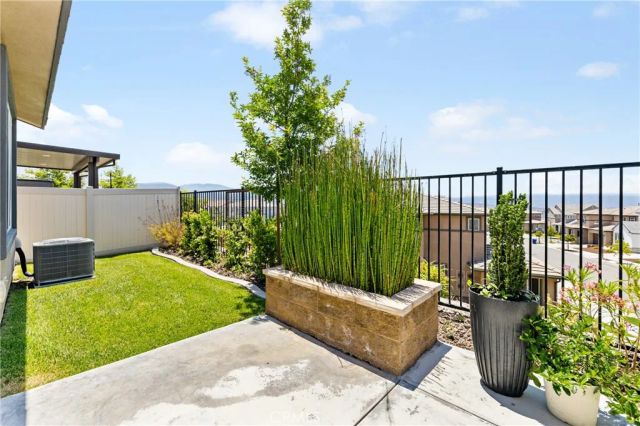 18106 Meridian Lane, Saugus, CA 91350