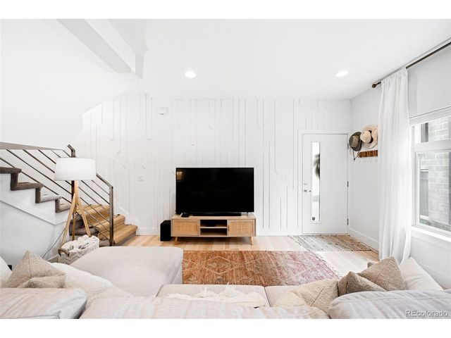 1273 Xavier St, Denver, CO 80204