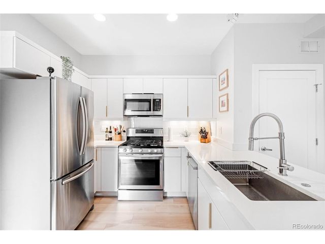 1273 Xavier St, Denver, CO 80204