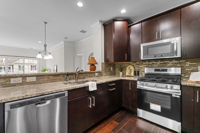 113 Corning Fairbanks Way 113, Westborough, MA 01581