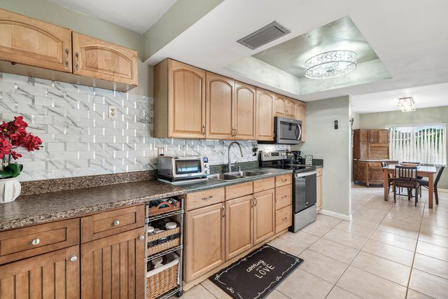 22217 SW 64TH Terrace, Boca Raton, FL 33428