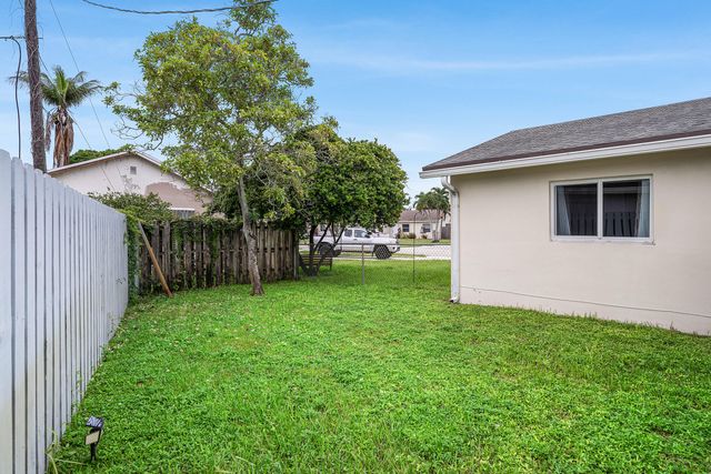 22217 SW 64TH Terrace, Boca Raton, FL 33428