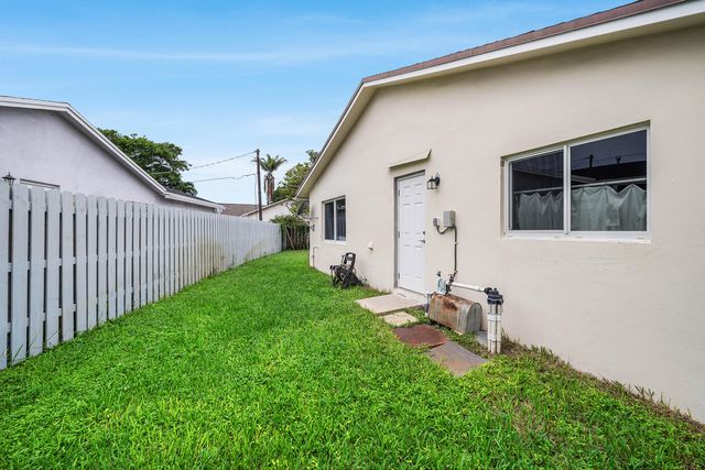 22217 SW 64TH Terrace, Boca Raton, FL 33428