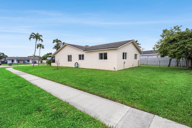 22217 SW 64TH Terrace, Boca Raton, FL 33428