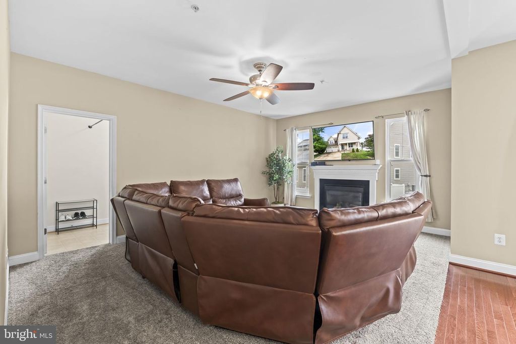 Image 23 of property listing at 11642 LAS COLINAS CT, Waldorf, MD 20602