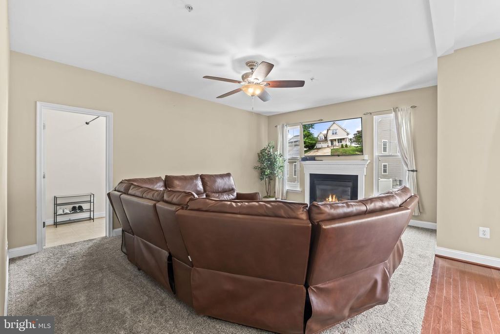 Image 24 of property listing at 11642 LAS COLINAS CT, Waldorf, MD 20602