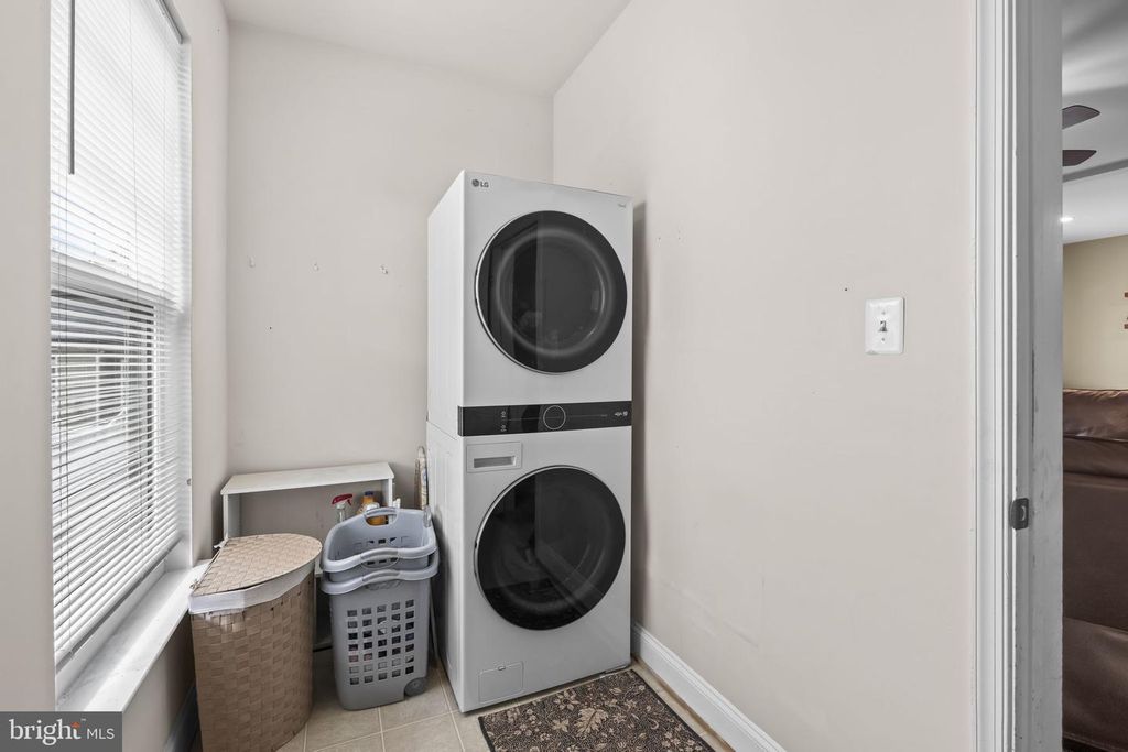 Image 28 of property listing at 11642 LAS COLINAS CT, Waldorf, MD 20602