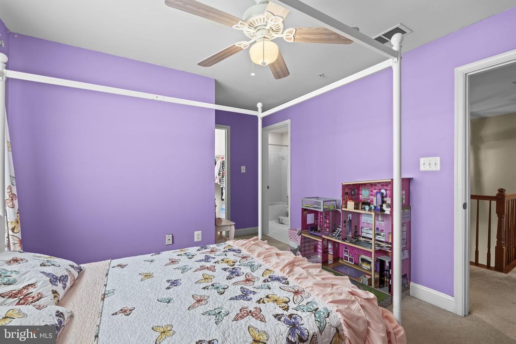 Image 42 of property listing at 11642 LAS COLINAS CT, Waldorf, MD 20602