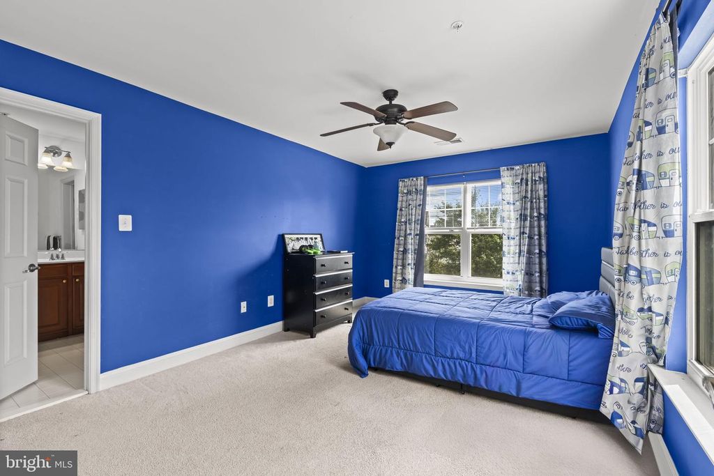 Image 50 of property listing at 11642 LAS COLINAS CT, Waldorf, MD 20602