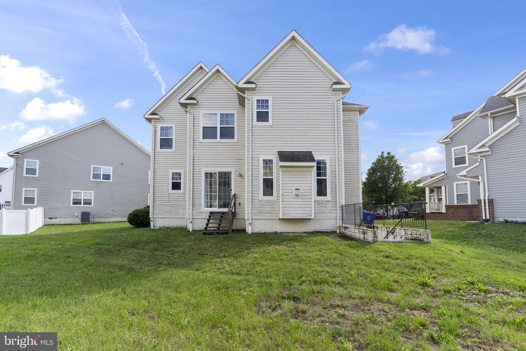 Image 57 of property listing at 11642 LAS COLINAS CT, Waldorf, MD 20602