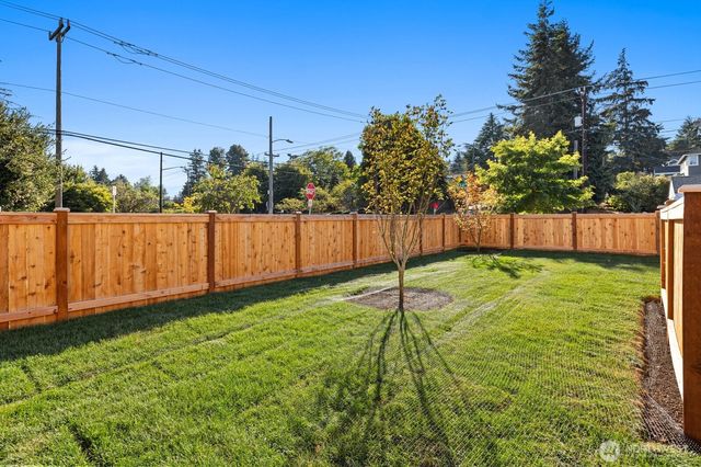 3314 W Dravus Street, Seattle, WA 98199