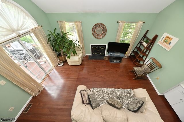 354 Stiles Ct, West Orange Twp., NJ 07052