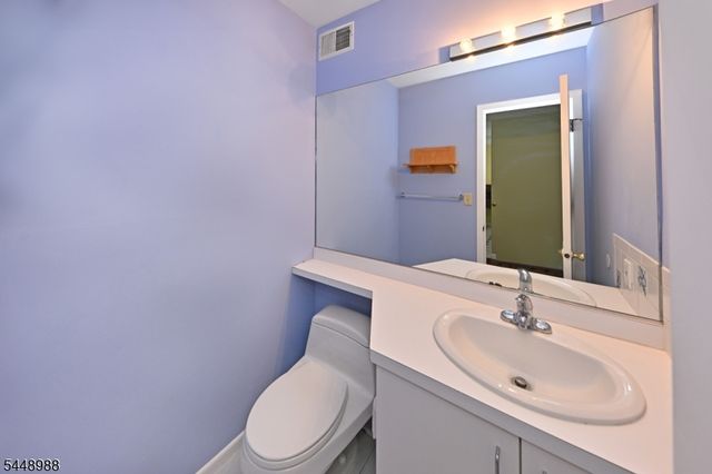 354 Stiles Ct, West Orange Twp., NJ 07052