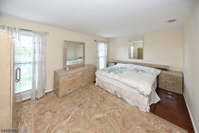 354 Stiles Ct, West Orange Twp., NJ 07052
