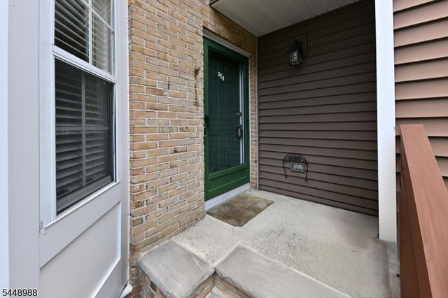 354 Stiles Ct, West Orange Twp., NJ 07052