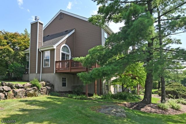 354 Stiles Ct, West Orange Twp., NJ 07052