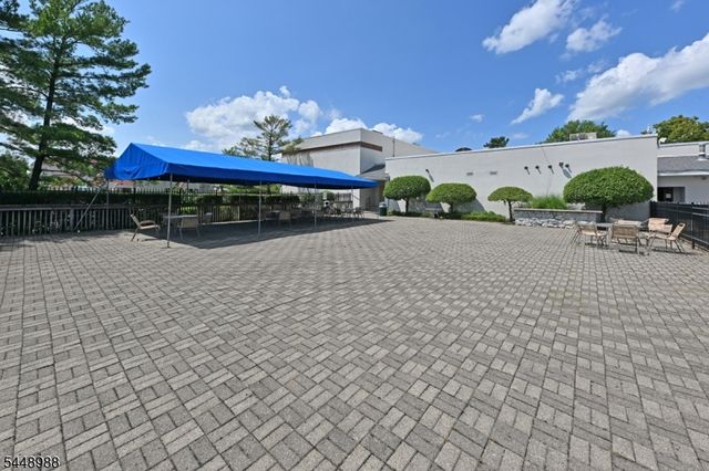 354 Stiles Ct, West Orange Twp., NJ 07052