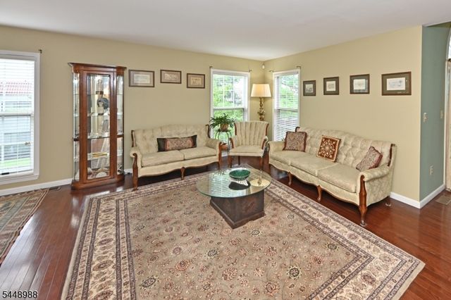 354 Stiles Ct, West Orange Twp., NJ 07052