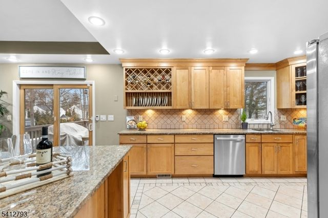 301 JOHN STREET, Westfield Town, NJ 07090