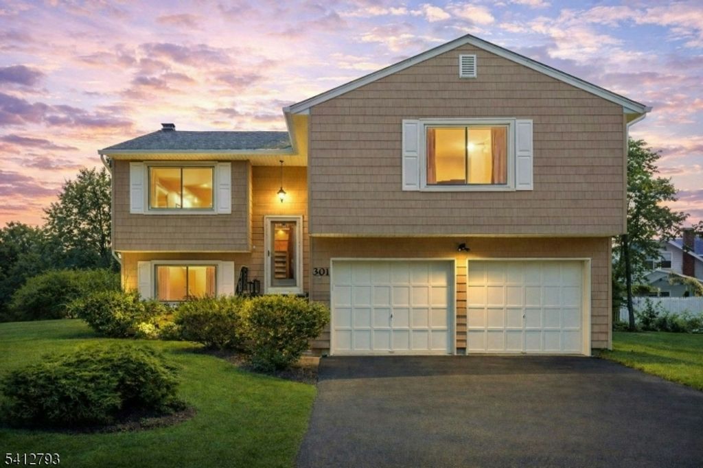 301 JOHN STREET, Westfield Town, NJ 07090