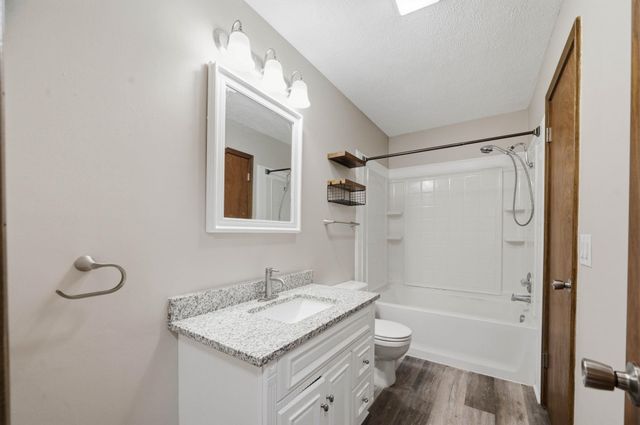 2547 S Yellowstone Ct, Wichita, KS 67215
