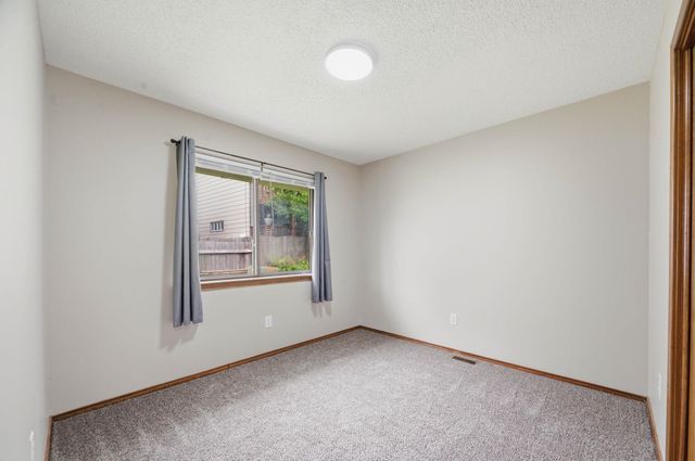 2547 S Yellowstone Ct, Wichita, KS 67215