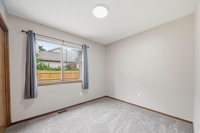 2547 S Yellowstone Ct, Wichita, KS 67215