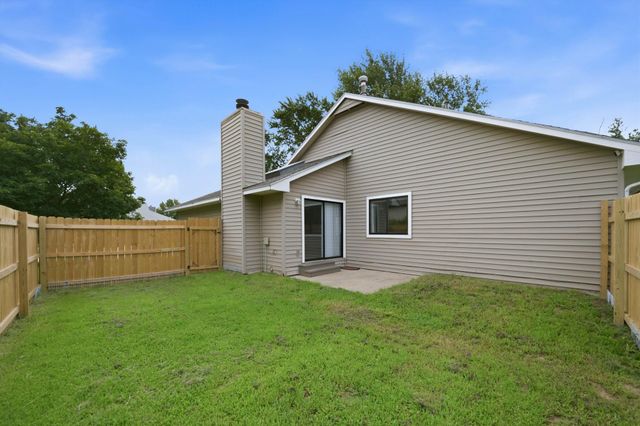 2547 S Yellowstone Ct, Wichita, KS 67215