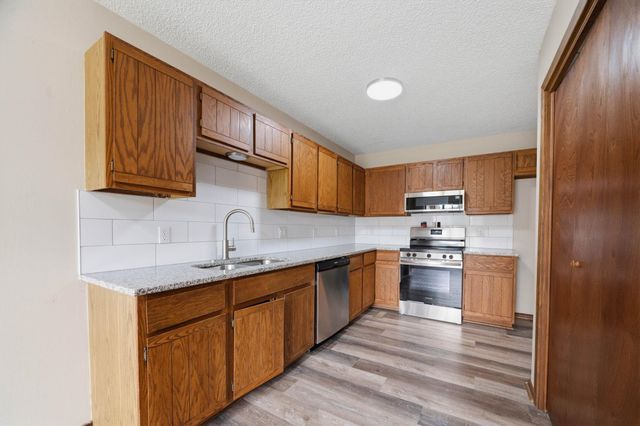 2547 S Yellowstone Ct, Wichita, KS 67215
