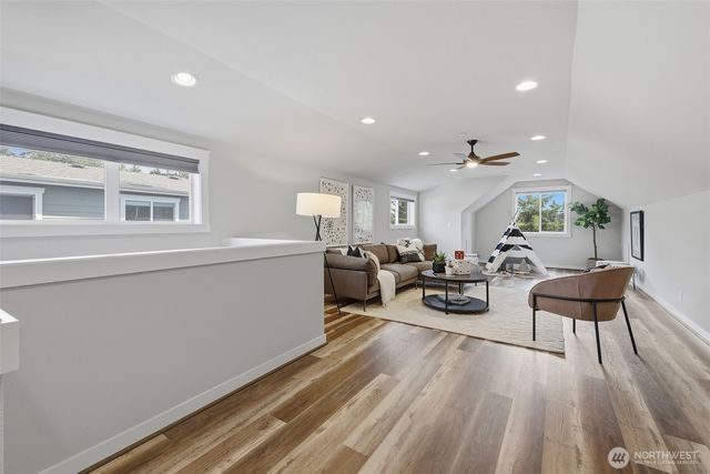 11550 174th Avenue NE, Redmond, WA 98052
