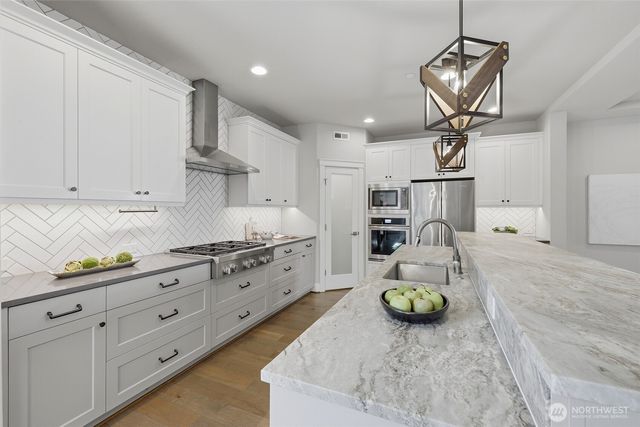 11550 174th Avenue NE, Redmond, WA 98052