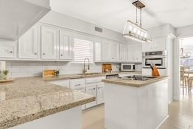 5421 Blue Haven Drive, Willis, TX 77318