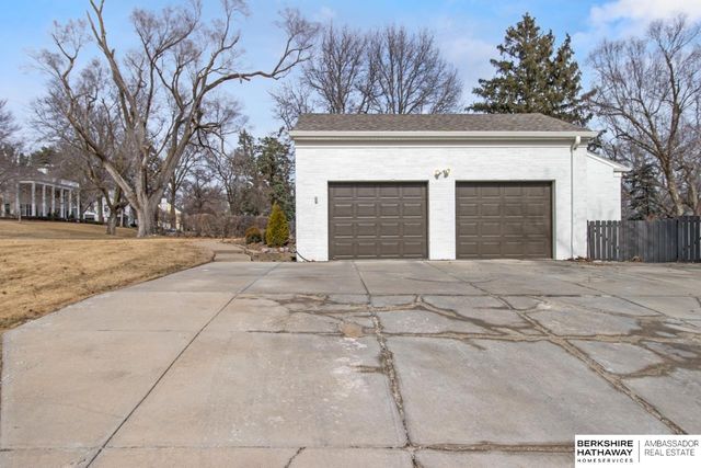 651 N 63rd Street, Omaha, NE 68132
